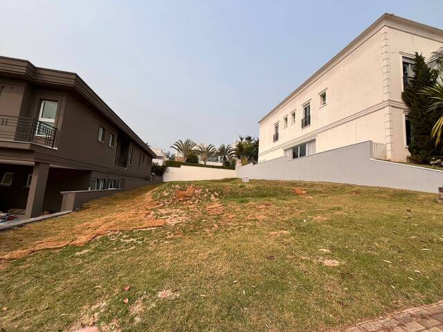 #2053 - Terreno para Venda em Santana de Parnaíba - SP - 2