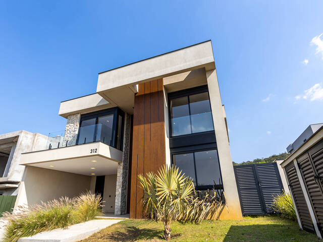 #2082 - Casa para Venda em Santana de Parnaíba - SP - 1